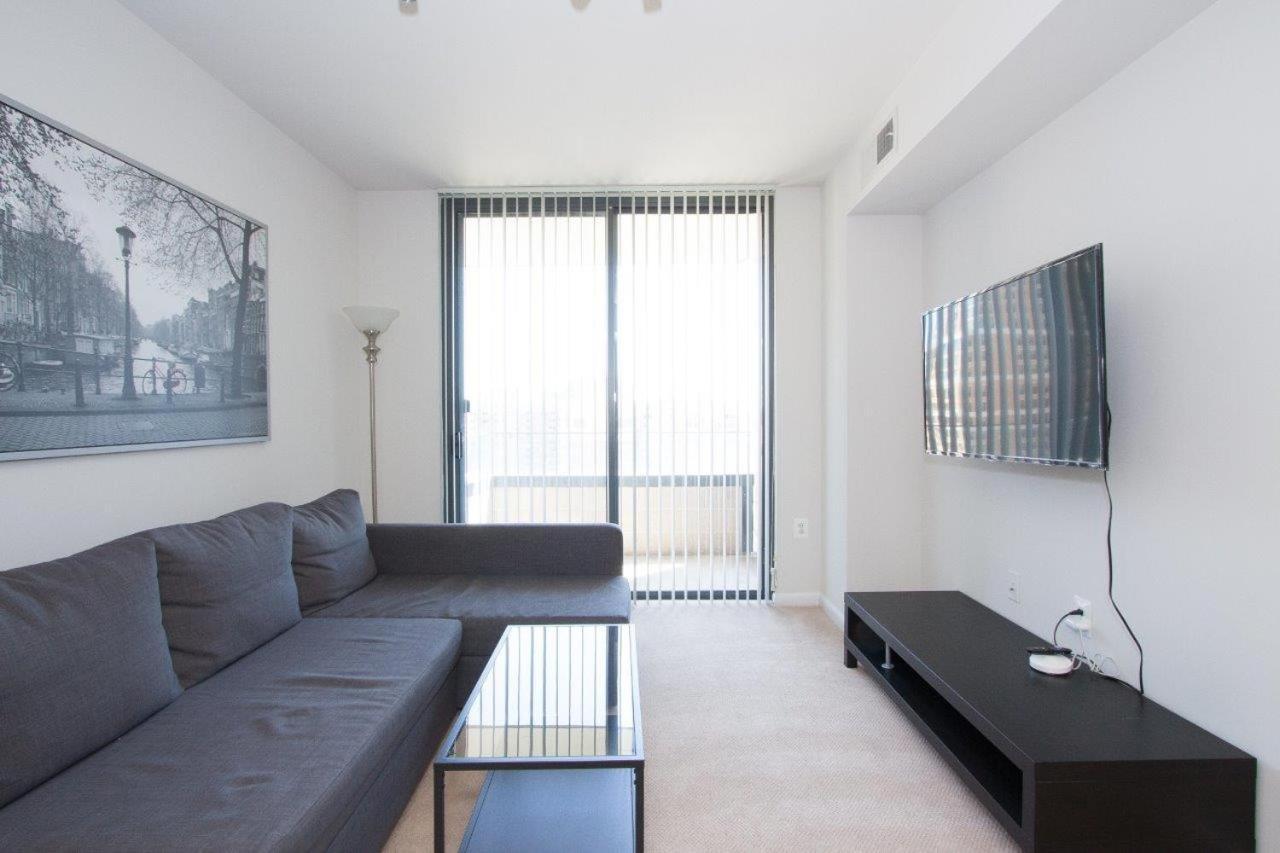 Pentagon Luxe Apartments Arlington Extérieur photo